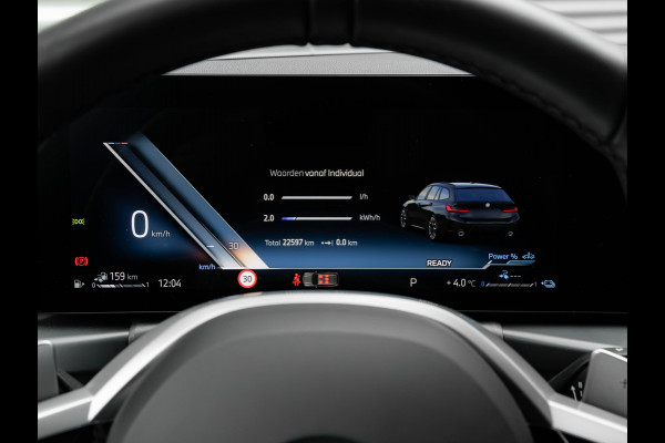 BMW 3 Serie Touring 330e M-Sport - Long Range - Trekhaak - Getint Glas - Comfort Access