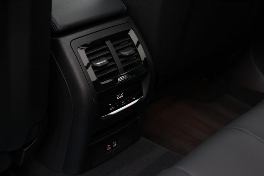 BMW X3 XDrive30e M-Sport *Pano*M-Stoelen*H/K*Head-Up*