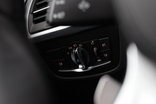 BMW X3 XDrive30e M-Sport *Pano*M-Stoelen*H/K*Head-Up*