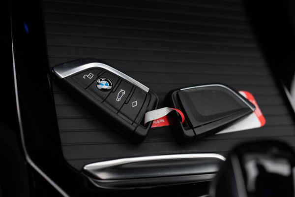 BMW X3 XDrive30e M-Sport *Pano*M-Stoelen*H/K*Head-Up*
