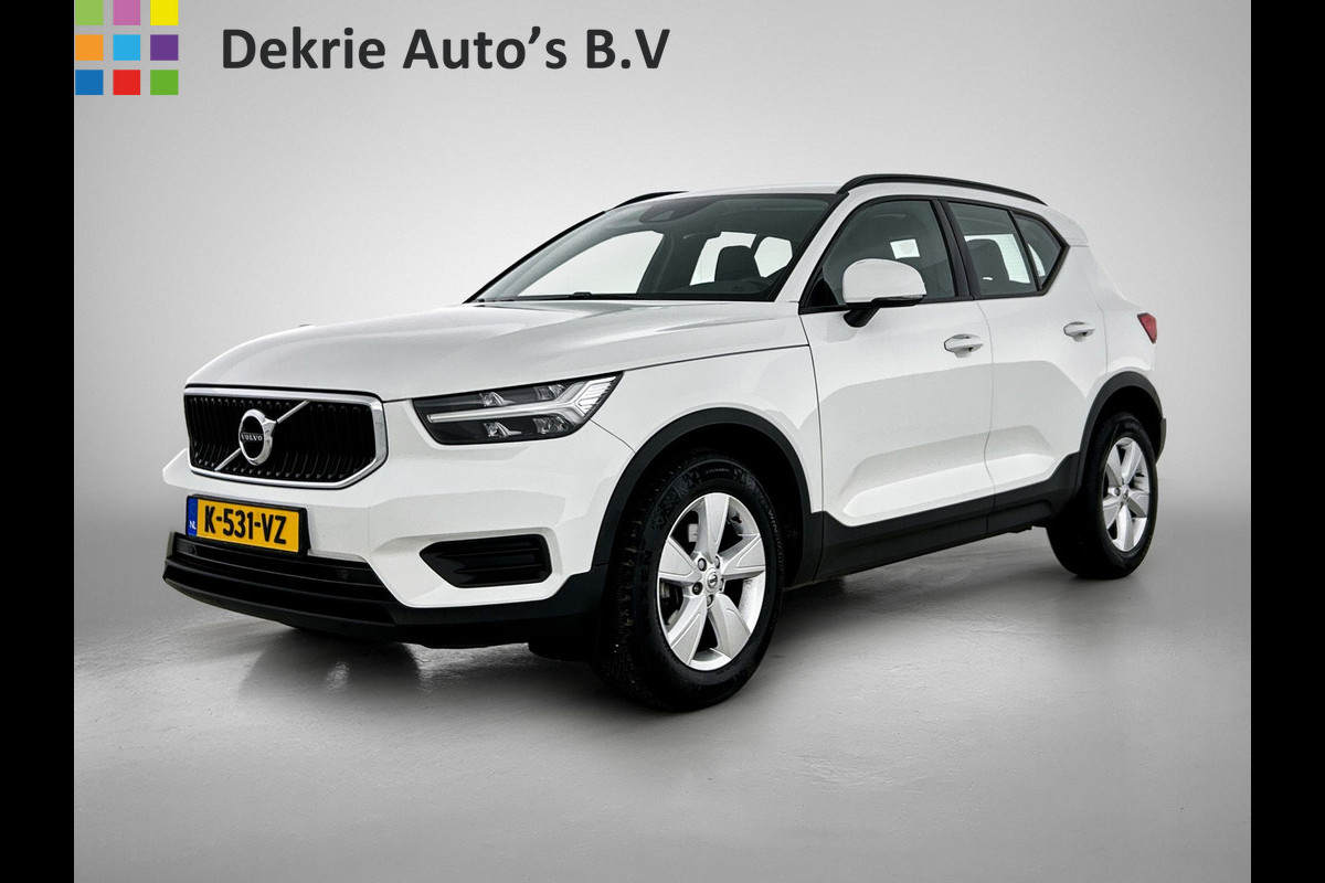 Volvo XC40 1.5 T2 130PK Momentum Core / Airco-ecc./ Xenon / Navigatie / Lmv./ Pdc.A / Radio multimedia / Apk 03-2027