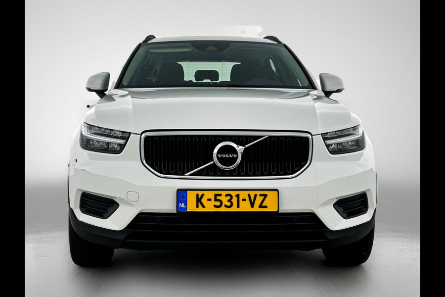Volvo XC40 1.5 T2 130PK Momentum Core / Airco-ecc./ Xenon / Navigatie / Lmv./ Pdc.A / Radio multimedia / Apk 03-2027