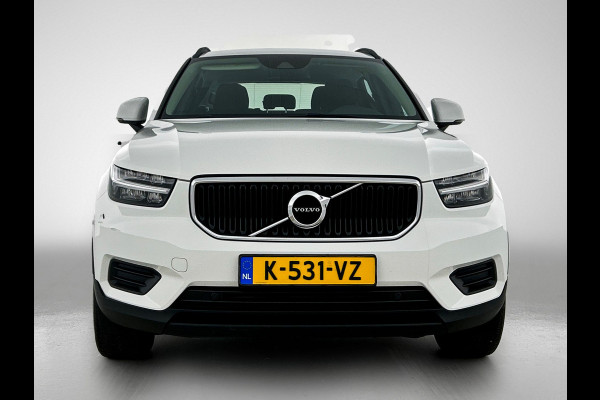 Volvo XC40 1.5 T2 130PK Momentum Core / Airco-ecc./ Xenon / Navigatie / Lmv./ Pdc.A / Radio multimedia / Apk 03-2027
