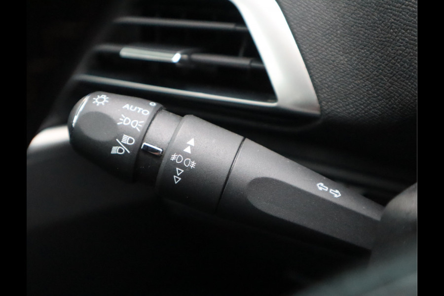 Peugeot 3008 1.2 PureTech GT Line / Recent D-riem!