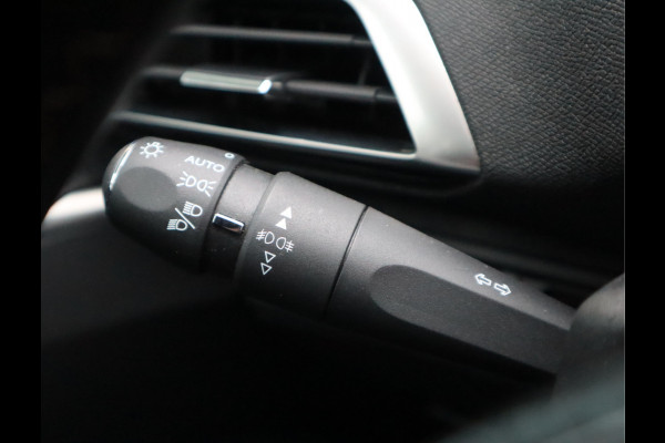 Peugeot 3008 1.2 PureTech GT Line / Recent D-riem!
