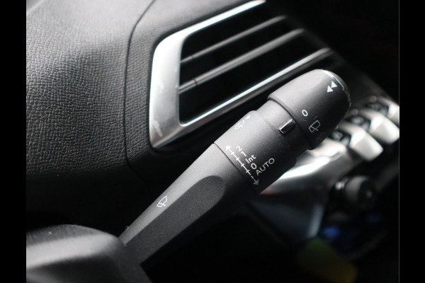 Peugeot 3008 1.2 PureTech GT Line / Recent D-riem!