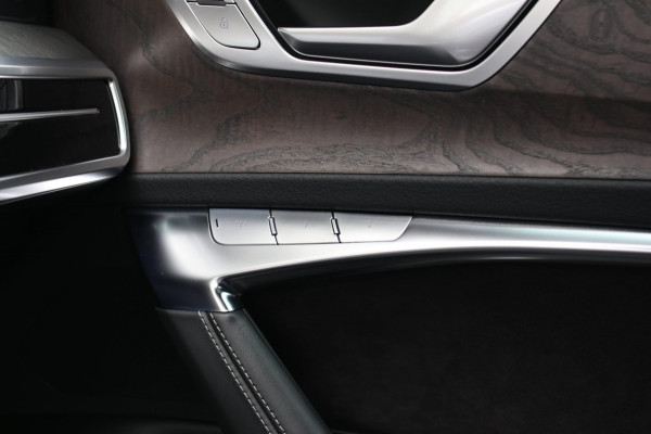 Audi A6 AVANT 55 TFSI Quattro S-Line *Pano*B&O Advanced*Achteras besturing*Soft-Close*