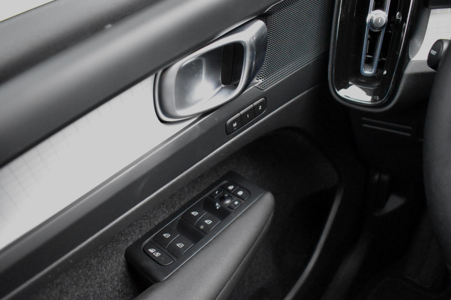 Volvo XC40 1.5 T4 Recharge 211PK Aut. Inscription Expression | Elektr. voorstoelen | LED | Navi | Camera | BLiS | Incl. garantie