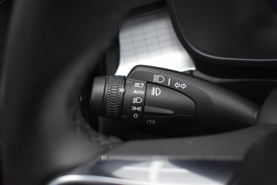 Volvo XC40 1.5 T4 Recharge 211PK Aut. Inscription Expression | Elektr. voorstoelen | LED | Navi | Camera | BLiS | Incl. garantie