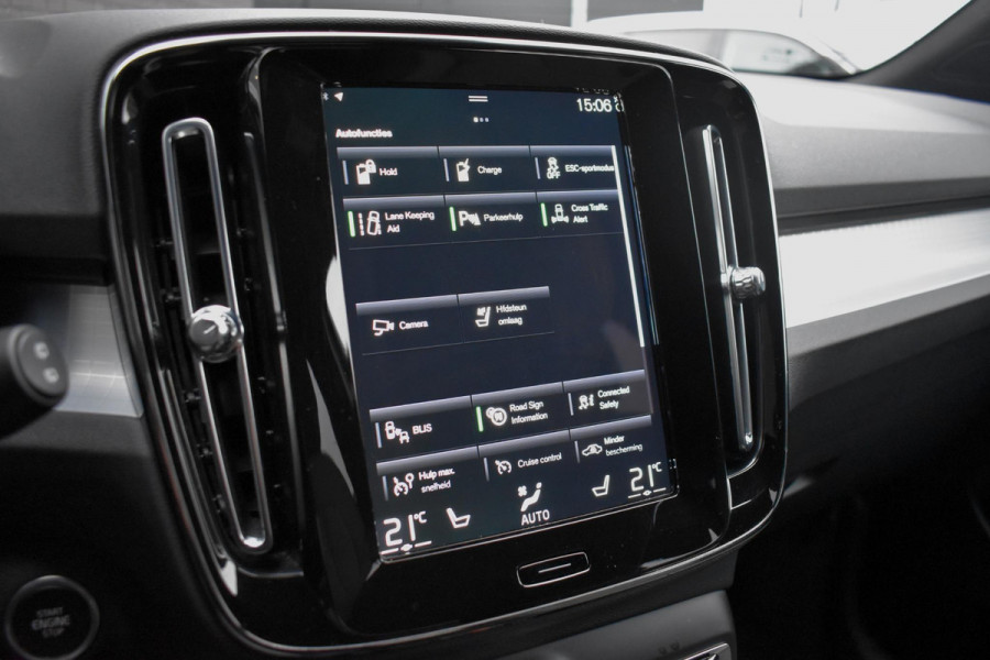 Volvo XC40 1.5 T4 Recharge 211PK Aut. Inscription Expression | Elektr. voorstoelen | LED | Navi | Camera | BLiS | Incl. garantie