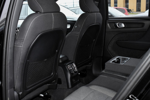 Volvo XC40 1.5 T4 Recharge 211PK Aut. Inscription Expression | Elektr. voorstoelen | LED | Navi | Camera | BLiS | Incl. garantie