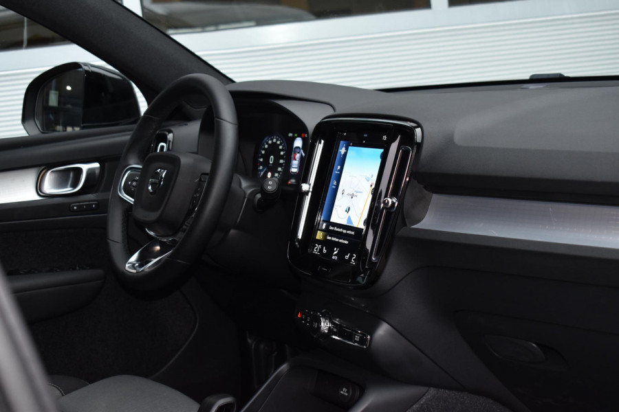 Volvo XC40 1.5 T4 Recharge 211PK Aut. Inscription Expression | Elektr. voorstoelen | LED | Navi | Camera | BLiS | Incl. garantie