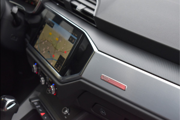 Audi Q3 Sportback 45 TFSI e S-Line 245 Pk Pano Sonos 360 Leder Matrix Trekhaak Keyless ACC 20 Inch
