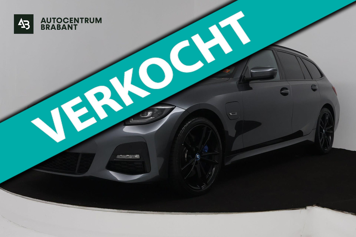 BMW 3 Serie Touring 330e High Executive SOH 97% (PANORAMADAK, TREKHAAK, STOELVERWARMING, ACHTERUITRIJCAMERA, STUURVERWARMING)