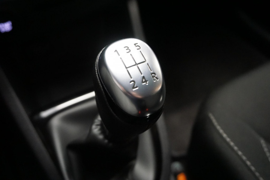 Renault Clio Estate 0.9 TCe Limited/Dealeronderhouden/17Inch.LMV/ Trekhaak.