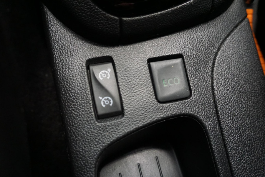 Renault Clio Estate 0.9 TCe Limited/Dealeronderhouden/17Inch.LMV/ Trekhaak.