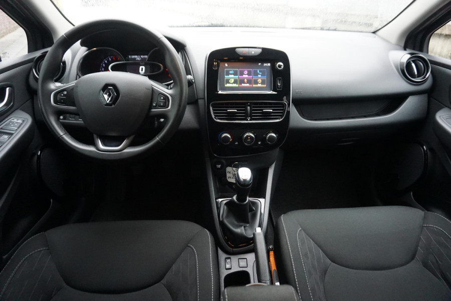 Renault Clio Estate 0.9 TCe Limited/Dealeronderhouden/17Inch.LMV/ Trekhaak.