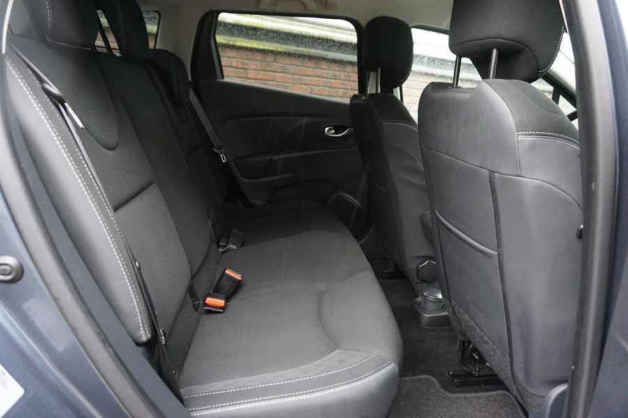 Renault Clio Estate 0.9 TCe Limited/Dealeronderhouden/17Inch.LMV/ Trekhaak.