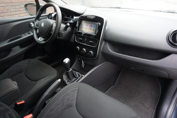 Renault Clio Estate 0.9 TCe Limited/Dealeronderhouden/17Inch.LMV/ Trekhaak.