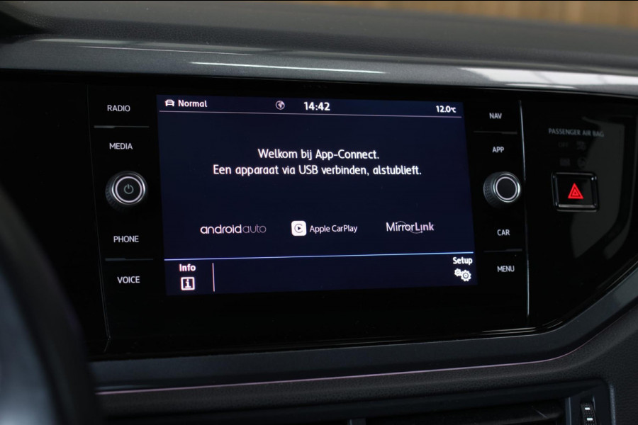 Volkswagen Polo 1.0 TSI Highline *Led*1e eigenaar*ACC*Navi*App Connect*