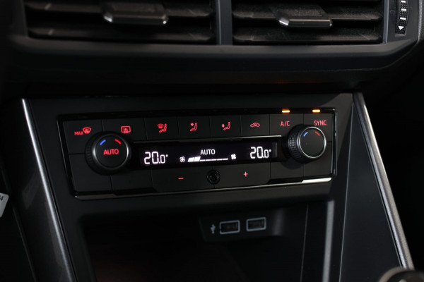 Volkswagen Polo 1.0 TSI Highline *Led*1e eigenaar*ACC*Navi*App Connect*