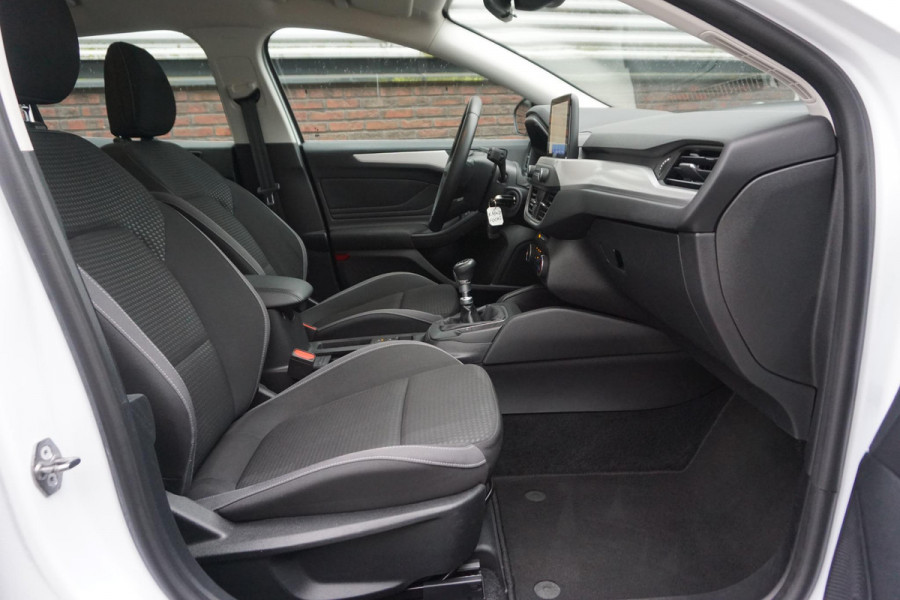 Ford FOCUS Wagon 1.0 EcoB.125PK Hybrid Business/Camera/1e Eigenaar/ 100%Onderhouden.