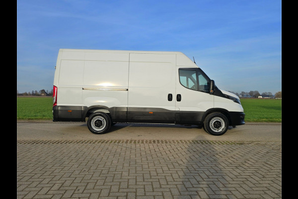Iveco Daily 35S14V 2.3 352L H2 - 140 Pk - Climate Control - Cruise Control