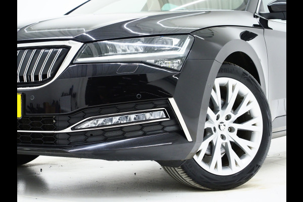 Škoda Superb Combi 1.4 TSI iV 218PK Style | Massage | Trekhaak | Camera | Adaptive Cruise | Keyless | Virtual | Memory | Carplay