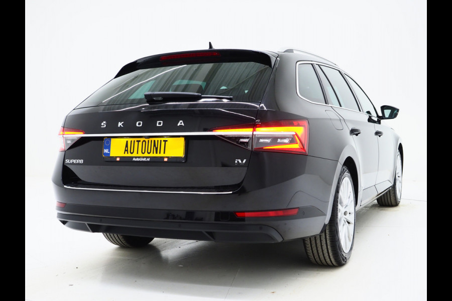 Škoda Superb Combi 1.4 TSI iV 218PK Style | Massage | Trekhaak | Camera | Adaptive Cruise | Keyless | Virtual | Memory | Carplay