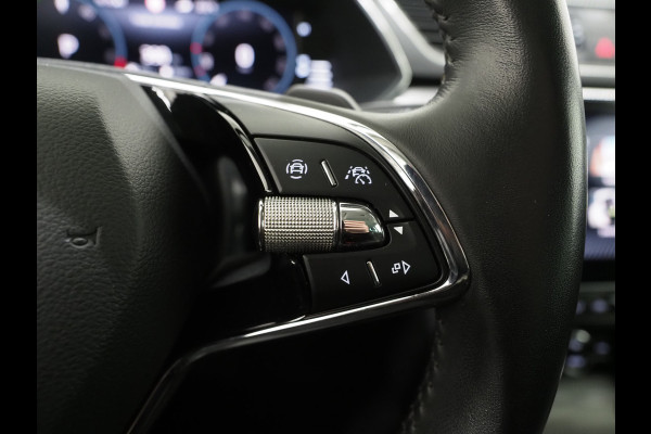 Škoda Superb Combi 1.4 TSI iV 218PK Style | Massage | Trekhaak | Camera | Adaptive Cruise | Keyless | Virtual | Memory | Carplay