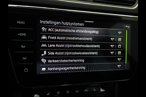Škoda Superb Combi 1.4 TSI iV 218PK Style | Massage | Trekhaak | Camera | Adaptive Cruise | Keyless | Virtual | Memory | Carplay