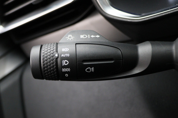 Lynk & Co 01 1.5 Panoramadak, ACC, Keyless, Navigatie, PDC, LED, 20''