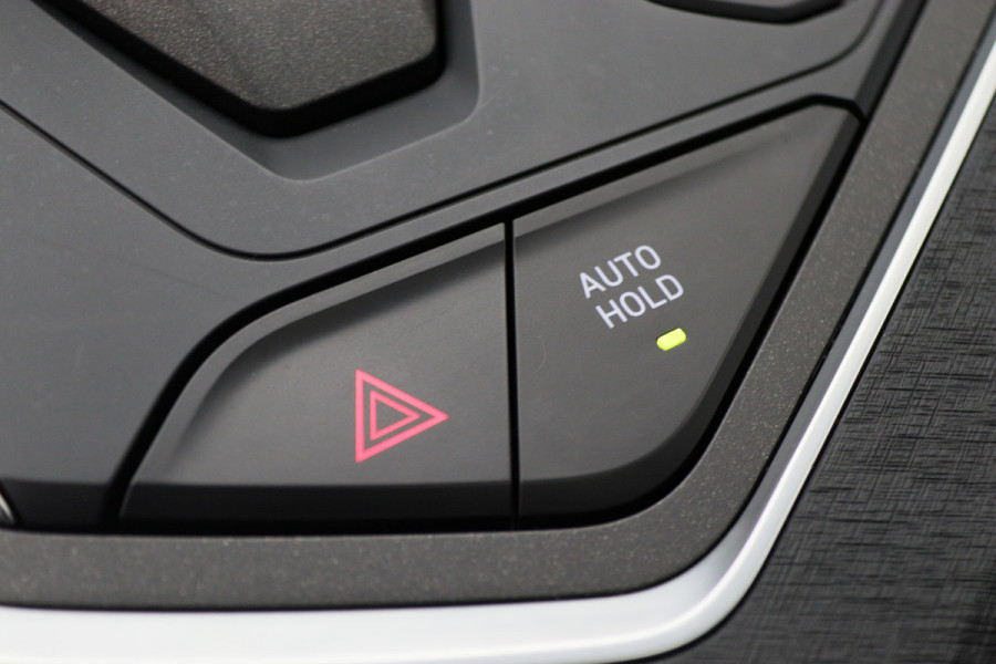 Lynk & Co 01 1.5 Panoramadak, ACC, Keyless, Navigatie, PDC, LED, 20''