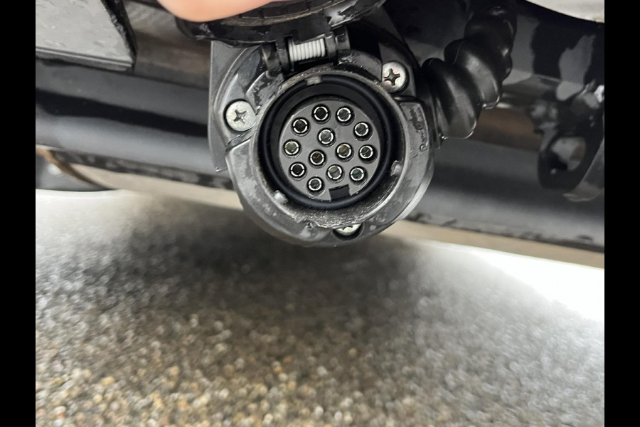 Kia Niro 1.6 GDi PHEV ExecutiveLine PLUG-IN HYBRIDE | 38.000 KM !! |  SCHUIFDAK | ELEKTRISCHE STOELEN MET GEHEUGEN | STOELVENTILATIE & VERWARMING | LEREN BEKLEDING | STUURWIELVERWARMING |  AFN. TREKHAAK | ALL SEASON BANDEN | KIA DEALER ONDERHOUDEN