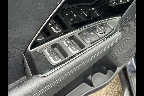 Kia Niro 1.6 GDi PHEV ExecutiveLine PLUG-IN HYBRIDE | 38.000 KM !! |  SCHUIFDAK | ELEKTRISCHE STOELEN MET GEHEUGEN | STOELVENTILATIE & VERWARMING | LEREN BEKLEDING | STUURWIELVERWARMING |  AFN. TREKHAAK | ALL SEASON BANDEN | KIA DEALER ONDERHOUDEN