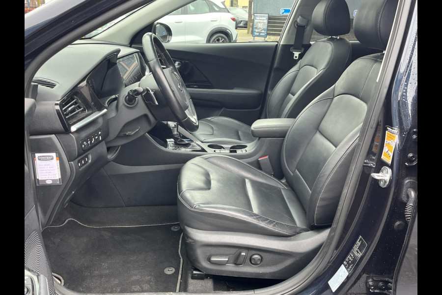 Kia Niro 1.6 GDi PHEV ExecutiveLine PLUG-IN HYBRIDE | 38.000 KM !! |  SCHUIFDAK | ELEKTRISCHE STOELEN MET GEHEUGEN | STOELVENTILATIE & VERWARMING | LEREN BEKLEDING | STUURWIELVERWARMING |  AFN. TREKHAAK | ALL SEASON BANDEN | KIA DEALER ONDERHOUDEN