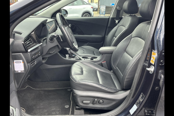 Kia Niro 1.6 GDi PHEV ExecutiveLine PLUG-IN HYBRIDE | 38.000 KM !! |  SCHUIFDAK | ELEKTRISCHE STOELEN MET GEHEUGEN | STOELVENTILATIE & VERWARMING | LEREN BEKLEDING | STUURWIELVERWARMING |  AFN. TREKHAAK | ALL SEASON BANDEN | KIA DEALER ONDERHOUDEN
