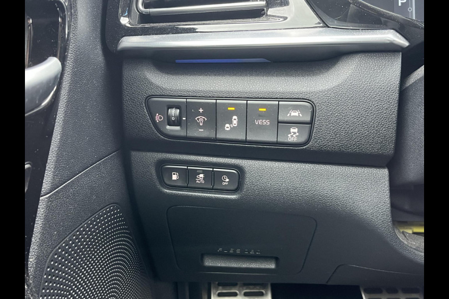 Kia Niro 1.6 GDi PHEV ExecutiveLine PLUG-IN HYBRIDE | 38.000 KM !! |  SCHUIFDAK | ELEKTRISCHE STOELEN MET GEHEUGEN | STOELVENTILATIE & VERWARMING | LEREN BEKLEDING | STUURWIELVERWARMING |  AFN. TREKHAAK | ALL SEASON BANDEN | KIA DEALER ONDERHOUDEN