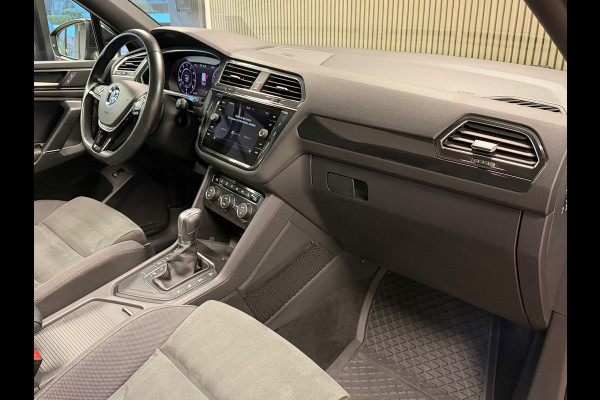 Volkswagen Tiguan Allspace 1.4 TSI Highline150PK DSG BNS R-LINE PANO NAVI CAMERA LED TREKHAAK 19 INCH Carplay