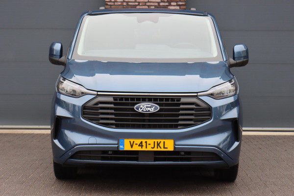 Ford Transit Custom 300 2.0 TDCI L2H1 Limited DC | Adaptieve Cruise Control | Elek. Trekhaak | Stoelverwarming | Camera | Apple Carplay/Android Auto | Navigatie | LED |