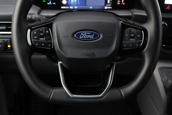 Ford Transit Custom 300 2.0 TDCI L2H1 Limited DC | Adaptieve Cruise Control | Elek. Trekhaak | Stoelverwarming | Camera | Apple Carplay/Android Auto | Navigatie | LED |