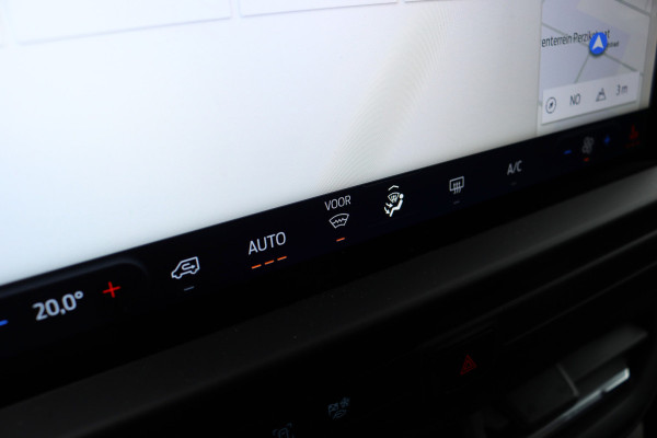 Ford Transit Custom 300 2.0 TDCI L2H1 Limited DC | Adaptieve Cruise Control | Elek. Trekhaak | Stoelverwarming | Camera | Apple Carplay/Android Auto | Navigatie | LED |