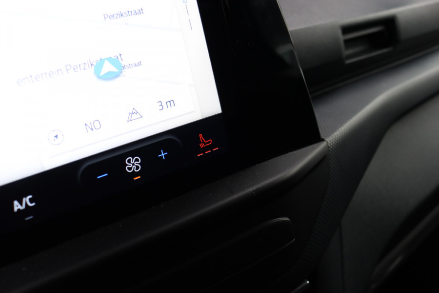 Ford Transit Custom 300 2.0 TDCI L2H1 Limited DC | Adaptieve Cruise Control | Elek. Trekhaak | Stoelverwarming | Camera | Apple Carplay/Android Auto | Navigatie | LED |