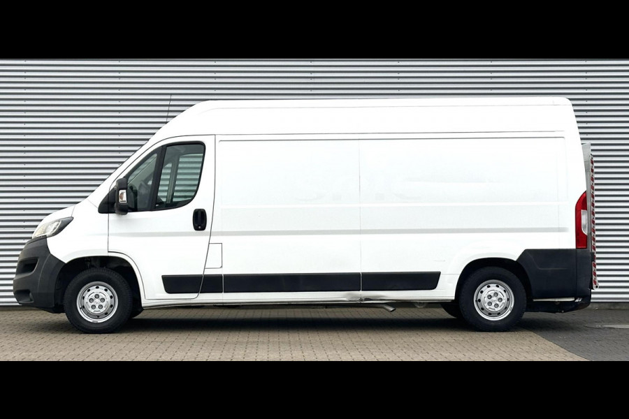 Peugeot Boxer 335 2.0 BlueHDI L3H2 Bus met laadklep