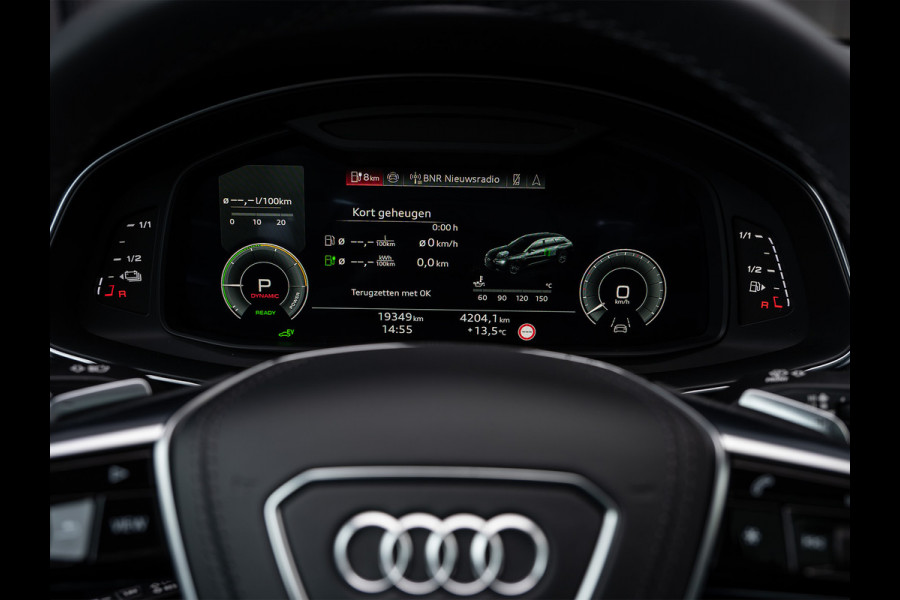 Audi A6 Avant 55 TFSI e quattro 368pk S edition Competition | S-Seats | Panoramadak | Adaptive Cruise | Ambiance interieur | Head Up | B&O Sound | 360 Camera | Soft Close |