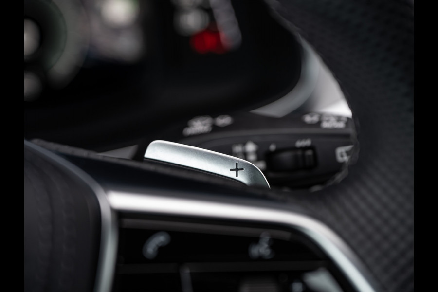 Audi A6 Avant 55 TFSI e quattro 368pk S edition Competition | S-Seats | Panoramadak | Adaptive Cruise | Ambiance interieur | Head Up | B&O Sound | 360 Camera | Soft Close |