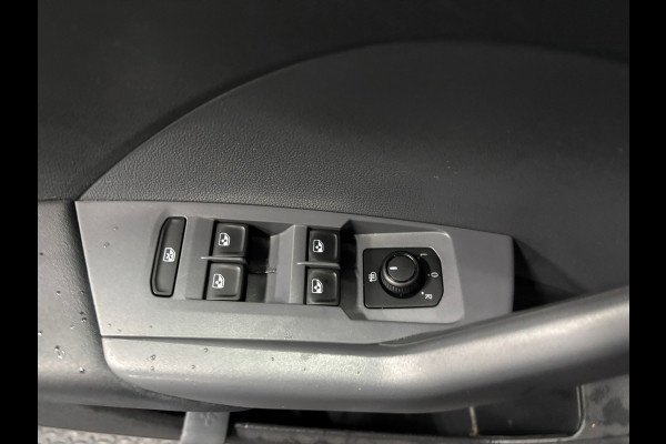 Volkswagen T-Cross 1.0 TSI Life Automaat | Airco | Cruise | Trekhaak | PDC
