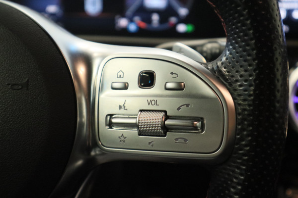 Mercedes-Benz A-Klasse 220 Premium Plus Cruise/Climate Panoramadak PDC