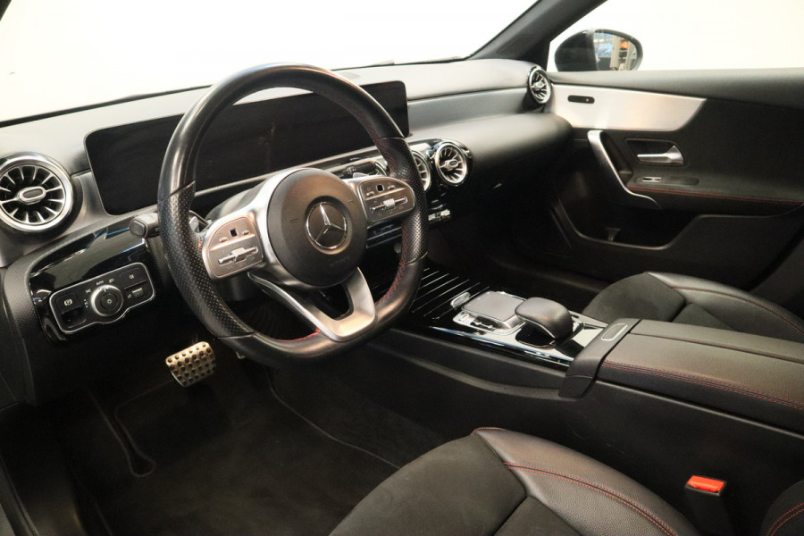Mercedes-Benz A-Klasse 220 Premium Plus Cruise/Climate Panoramadak PDC