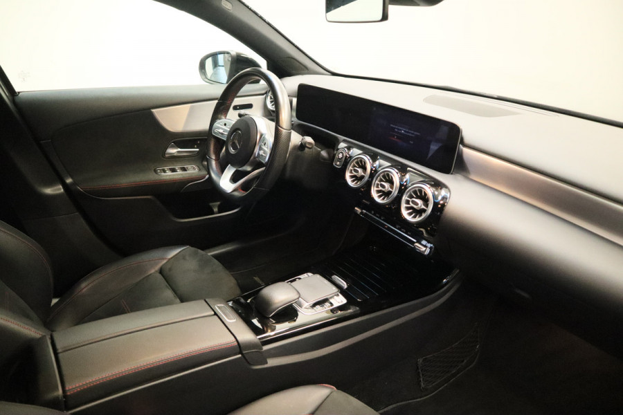 Mercedes-Benz A-Klasse 220 Premium Plus Cruise/Climate Panoramadak PDC